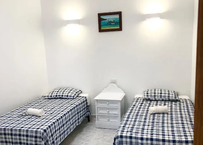 Casa Gueime, In A Private House Διαμέρισμα *